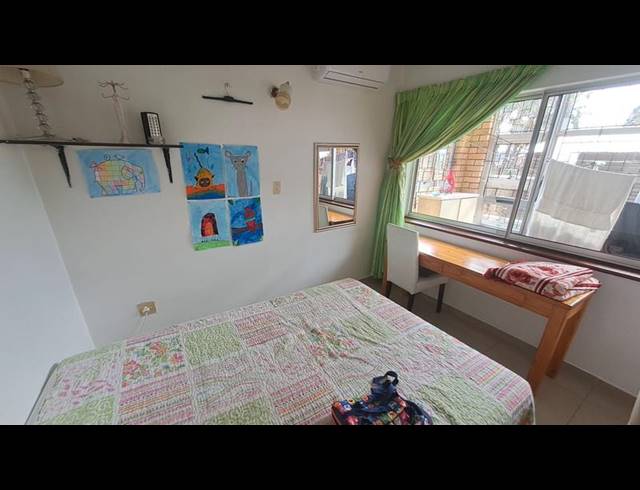 5 BEDROOM HOUSE FOR SALE IN OVERPORT